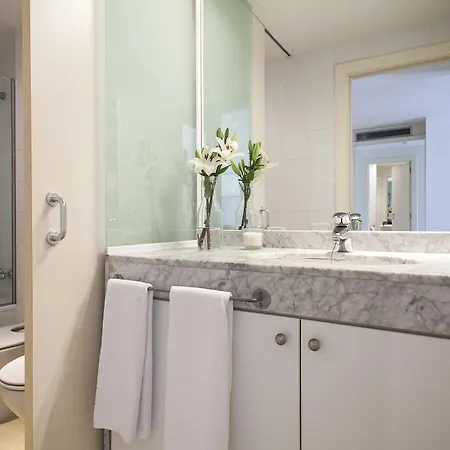 Splendom Pau Claris Apartmanhotel