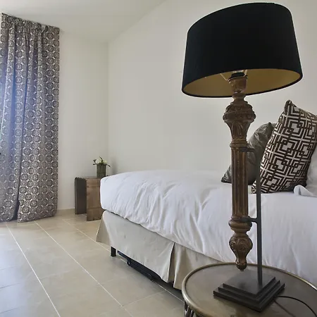 Apartahotel Splendom Pau Claris 4*