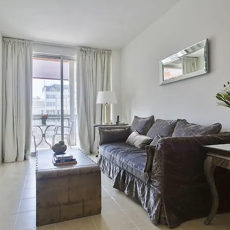 Splendom Pau Claris Barcelona