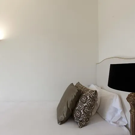 Aparthotel Splendom Pau Claris 4*