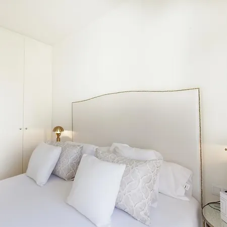 Splendom Pau Claris Barcelona